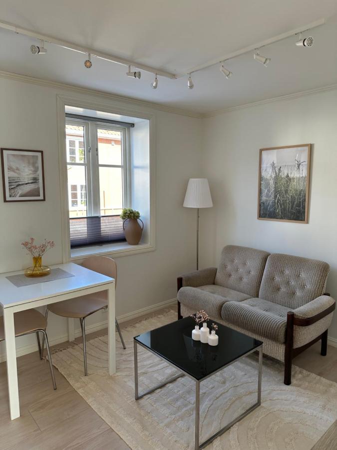 Cosy 2-Rooms Apartment In The City Center 特罗姆瑟 外观 照片